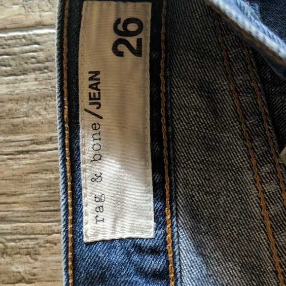 RAG & BONE W1907K273JON cut off  distressed jean shorts in Johny sz 26 - Picture 12 of 16